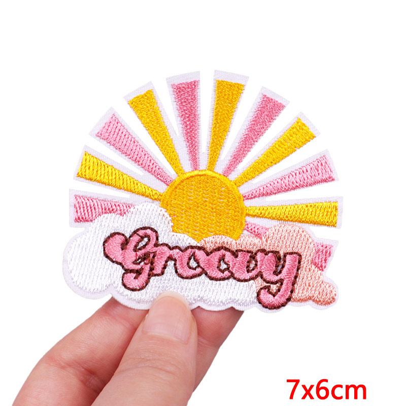 Karikatür gökkuşağı işlemeli y - Streetwear Brand Stickers incelemesi ve fiyatı